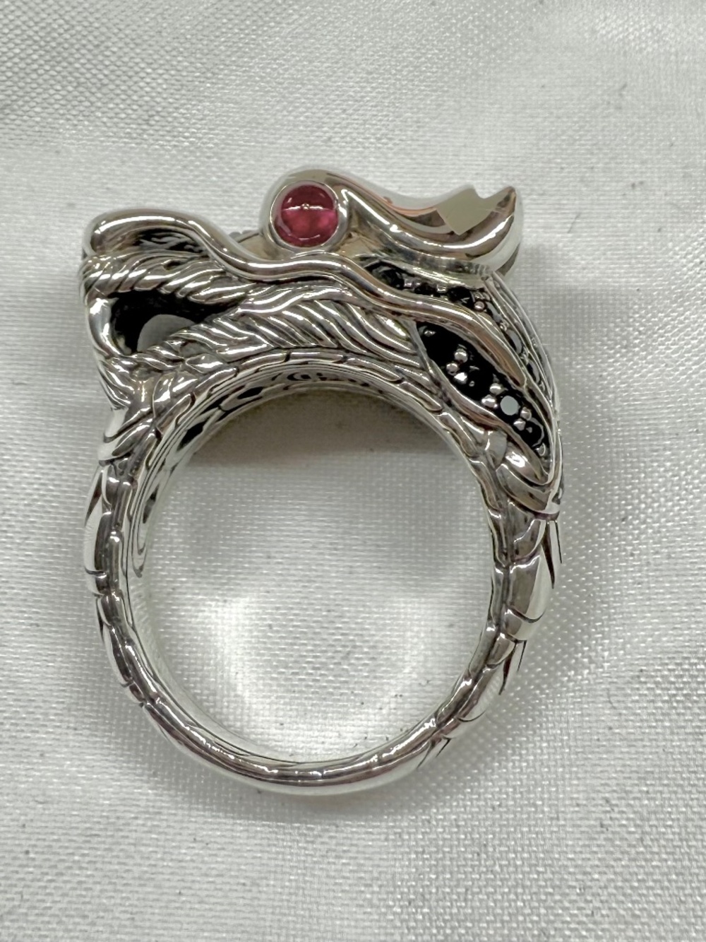Authentic John Hardy Dragon ring size 7 sterling silver